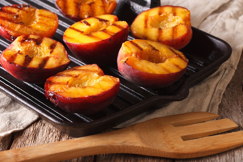 Healthy Grilled Peaches